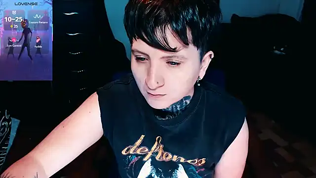 Marieblueeyes online show from October 21, 2025, 11:53 am