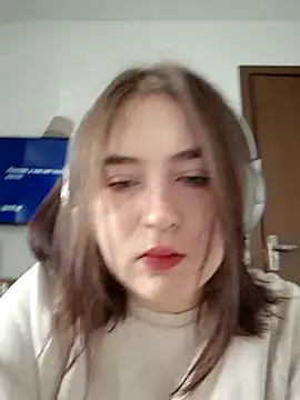 Yammy Yumi online show from October 12, 2025, 6:04 am