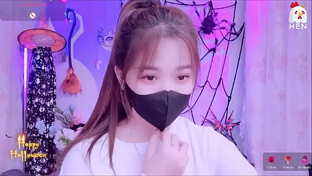 Snapshot of hen237 chatting on November 5, 2025, 11:30 pm hen237 online show from November 5, 2025, 11:30 pm