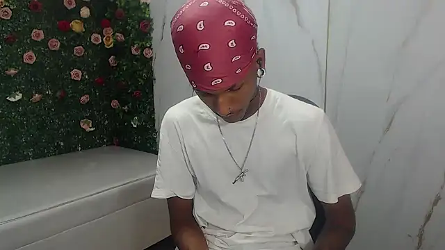 Snapshot of ManSant chatting on June 27, 2026, 3:18 pm ManSant online show from June 27, 2026, 3:18 pm
