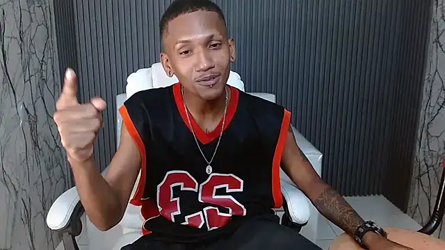 Snapshot of ManSant chatting on October 18, 2025, 3:03 pm ManSant online show from October 18, 2025, 3:03 pm