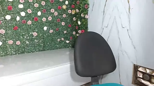 Snapshot of ManSant chatting on November 29, 2025, 5:46 pm ManSant online show from November 29, 2025, 5:46 pm