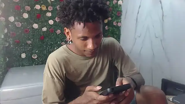 Snapshot of ManSant chatting on July 30, 2026, 7:57 pm ManSant online show from July 30, 2026, 7:57 pm