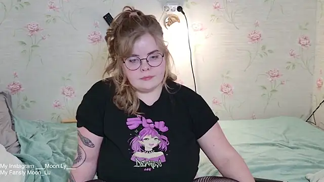 Snapshot of sinnamon_ chatting on January 11, 2026, 4:25 pm sinnamon online show from January 11, 2026, 4:25 pm