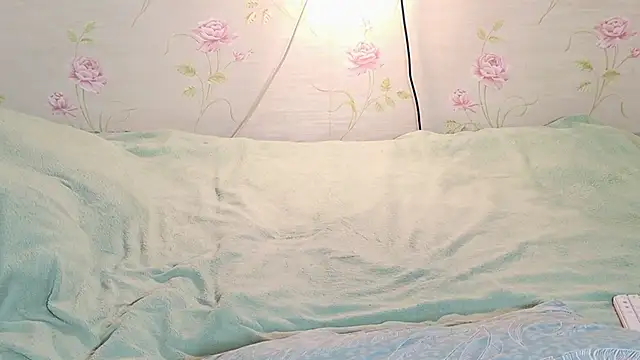 Snapshot of sinnamon_ chatting on March 20, 2026, 2:29 pm sinnamon online show from March 20, 2026, 2:29 pm