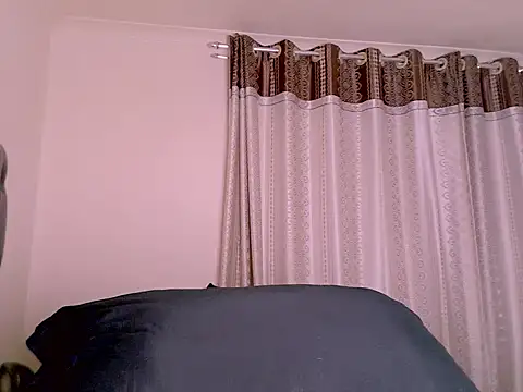 eroticbeauty37 online show from February 10, 2026, 4:39 pm