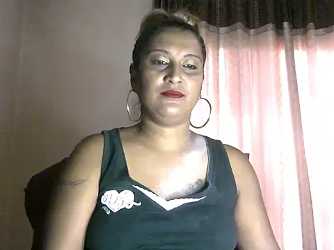 Snapshot of eroticbeauty37 chatting on February 13, 2025, 2:09 pm eroticbeauty37 online show from February 13, 2025, 2:09 pm