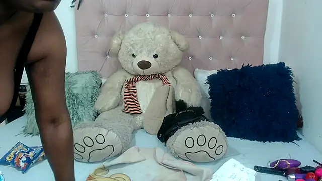 Snapshot of Negrabig chatting on August 2, 2026, 3:05 am Negrabig online show from August 2, 2026, 3:05 am