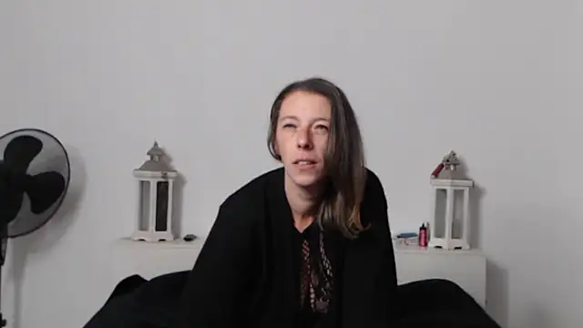 Oriane Jackson online show from October 15, 2025, 4:48 pm