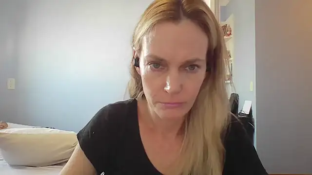 Snapshot of Annylove1 chatting on March 20, 2026, 12:06 pm Annylove1 online show from March 20, 2026, 12:06 pm