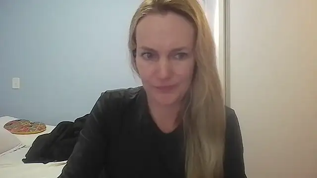 Snapshot of Annylove1 chatting on July 22, 2026, 12:29 pm Annylove1 online show from July 22, 2026, 12:29 pm