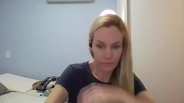 Snapshot of Annylove1 chatting on March 23, 2026, 12:38 pm Annylove1 online show from March 23, 2026, 12:38 pm