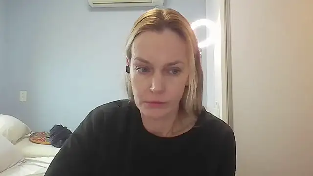Snapshot of Annylove1 chatting on June 12, 2026, 10:46 am Annylove1 online show from June 12, 2026, 10:46 am
