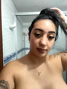 Snapshot of Hannahoff chatting on November 28, 2025, 8:53 pm Hannahoff online show from November 28, 2025, 8:53 pm