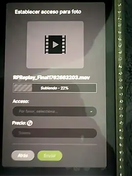 Snapshot of Hannahoff chatting on November 9, 2025, 4:49 am Hannahoff online show from November 9, 2025, 4:49 am