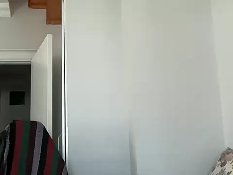 Snapshot of ALPHANDRE chatting on June 15, 2026, 6:24 am ALPHANDRE online show from June 15, 2026, 6:24 am