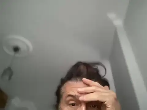 Snapshot of ALPHANDRE chatting on November 26, 2025, 6:46 am ALPHANDRE online show from November 26, 2025, 6:46 am