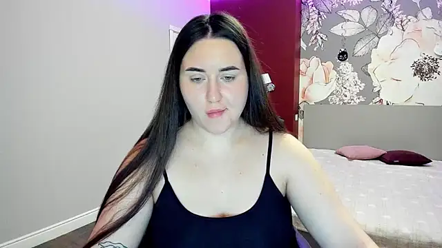 Snapshot of Roxie_Bradley chatting on February 26, 2026, 7:30 am Roxie Bradley online show from February 26, 2026, 7:30 am