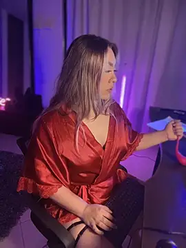 Snapshot of Im_sophiie chatting on November 13, 2025, 6:06 am Im sophiie online show from November 13, 2025, 6:06 am