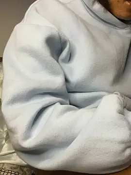 Snapshot of _yisela_ chatting on March 11, 2026, 1:21 am yisela online show from March 11, 2026, 1:21 am