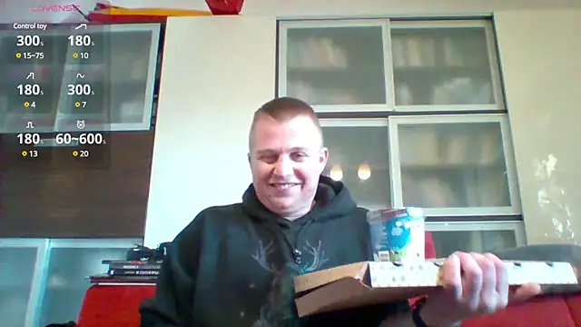Snapshot of Matttthees chatting on March 21, 2025, 1:01 pm Matttthees online show from March 21, 2025, 1:01 pm