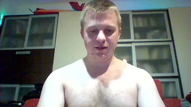 Snapshot of Matttthees chatting on February 19, 2025, 11:04 pm Matttthees online show from February 19, 2025, 11:04 pm