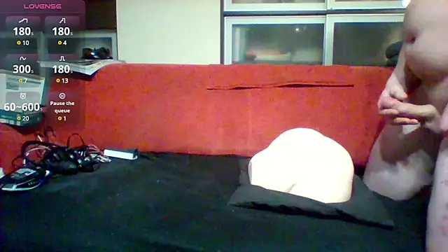 Snapshot of Matttthees chatting on March 1, 2025, 2:04 am Matttthees online show from March 1, 2025, 2:04 am
