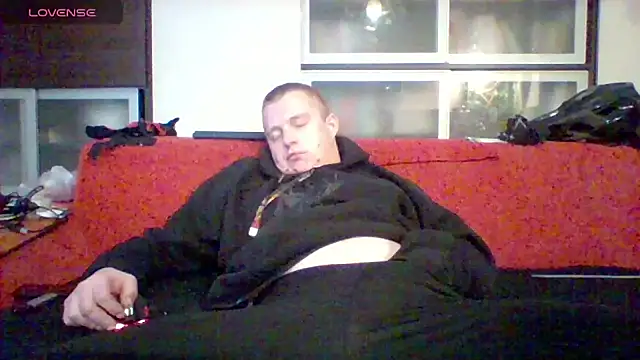 Snapshot of Matttthees chatting on November 23, 2025, 6:29 pm Matttthees online show from November 23, 2025, 6:29 pm