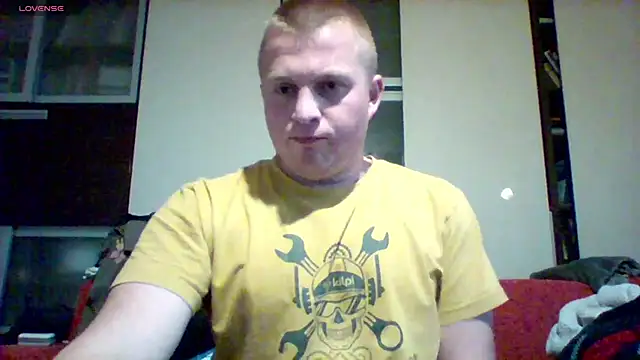 Snapshot of Matttthees chatting on October 8, 2025, 5:20 am Matttthees online show from October 8, 2025, 5:20 am