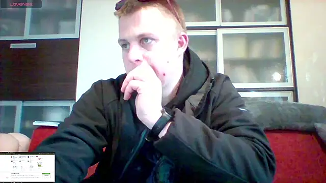 Snapshot of Matttthees chatting on February 23, 2025, 9:44 am Matttthees online show from February 23, 2025, 9:44 am