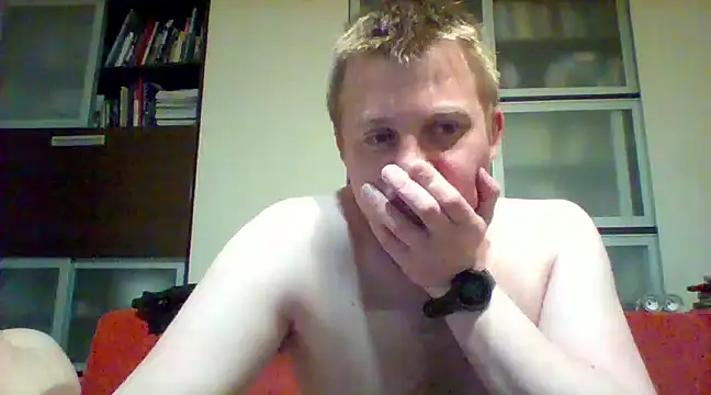 Snapshot of Matttthees chatting on March 9, 2025, 7:37 pm Matttthees online show from March 9, 2025, 7:37 pm