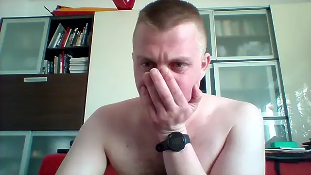 Snapshot of Matttthees chatting on March 10, 2025, 7:44 am Matttthees online show from March 10, 2025, 7:44 am