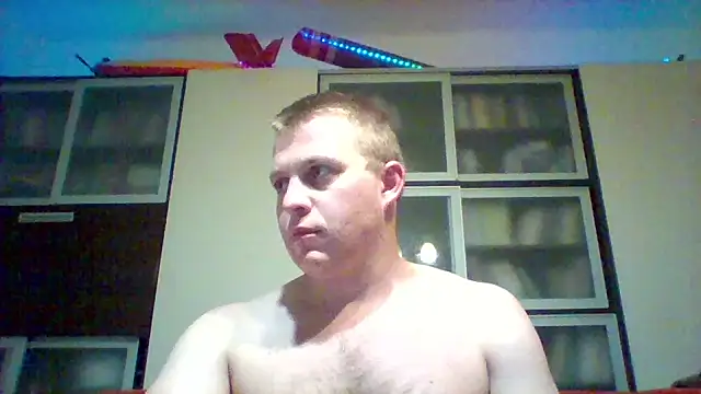 Snapshot of Matttthees chatting on November 1, 2025, 8:57 pm Matttthees online show from November 1, 2025, 8:57 pm