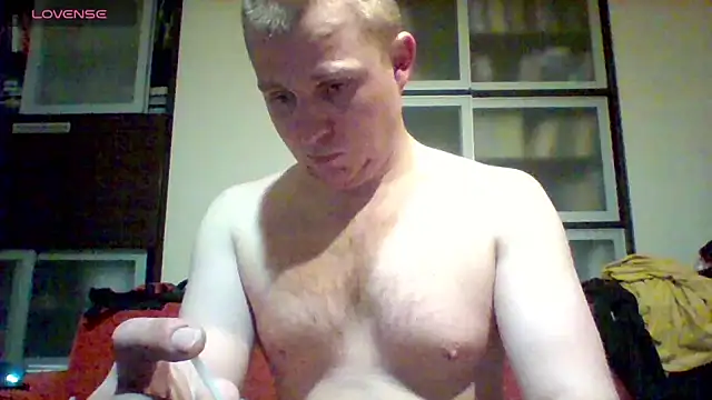 Snapshot of Matttthees chatting on November 23, 2025, 3:27 am Matttthees online show from November 23, 2025, 3:27 am