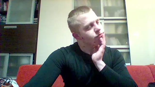 Snapshot of Matttthees chatting on November 28, 2025, 10:32 pm Matttthees online show from November 28, 2025, 10:32 pm