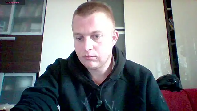 Snapshot of Matttthees chatting on October 10, 2025, 2:40 pm Matttthees online show from October 10, 2025, 2:40 pm