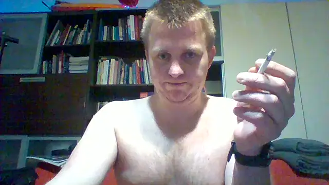 Snapshot of Matttthees chatting on February 26, 2025, 11:52 pm Matttthees online show from February 26, 2025, 11:52 pm