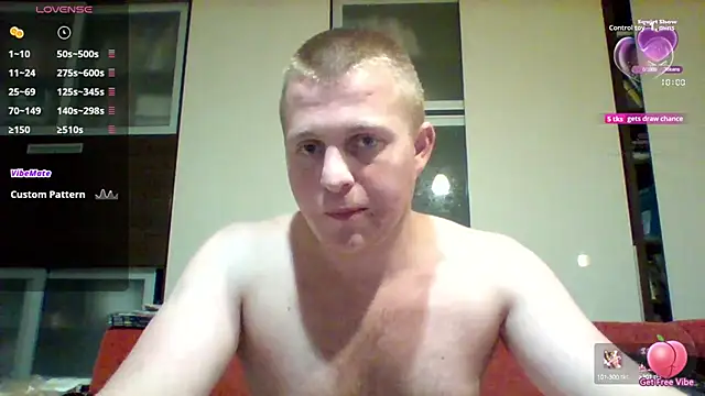 Snapshot of Matttthees chatting on October 11, 2025, 2:45 am Matttthees online show from October 11, 2025, 2:45 am