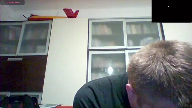 Snapshot of Matttthees chatting on February 22, 2025, 8:53 pm Matttthees online show from February 22, 2025, 8:53 pm