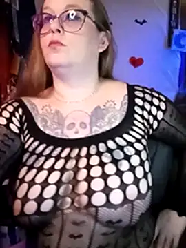 Snapshot of edgexchaos chatting on February 17, 2026, 4:43 am edgexchaos online show from February 17, 2026, 4:43 am