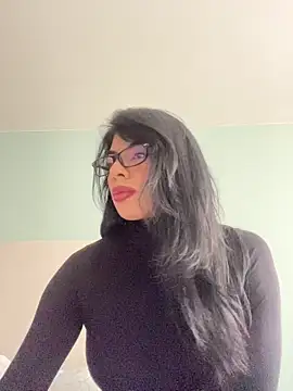 Miaparkerss  online show from April 28, 2026, 5:06 pm