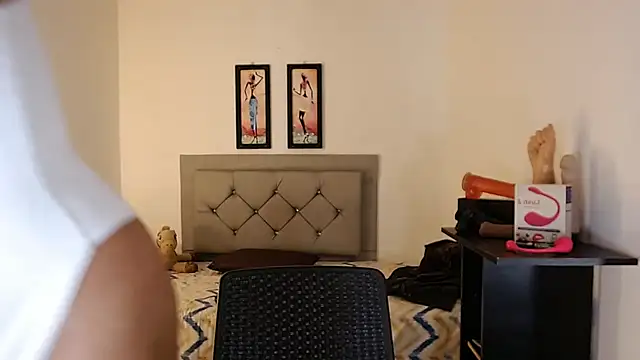 sofiaxdollxxx online show from October 14, 2025, 3:07 am