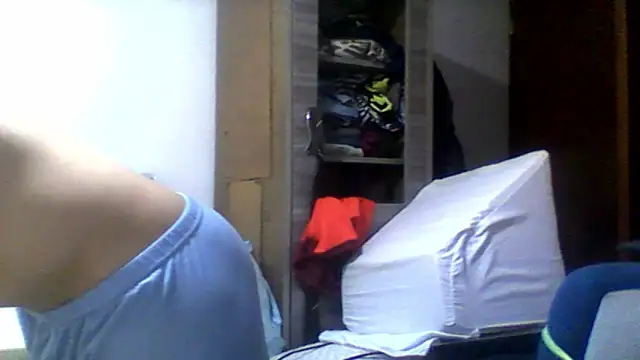 Snapshot of angellsexx20 chatting on October 25, 2025, 2:00 am angellsexx20 online show from October 25, 2025, 2:00 am