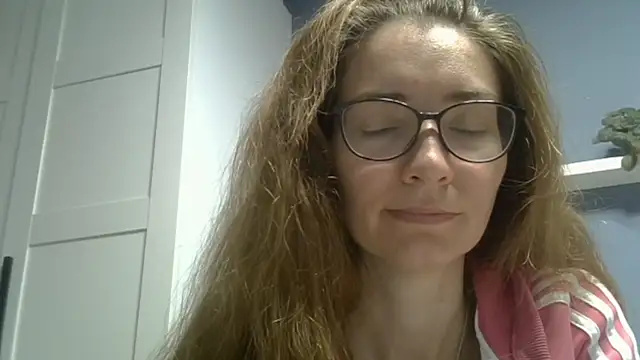 Snapshot of Ashleyspice chatting on June 17, 2026, 6:35 am Ashleyspice online show from June 17, 2026, 6:35 am