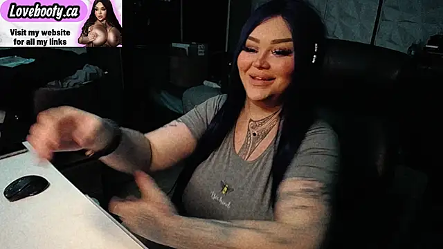 sheylagoddess11 online show from October 29, 2025, 10:58 am