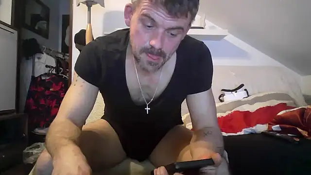 Snapshot of Cambitchboy chatting on February 20, 2026, 5:48 pm Cambitchboy online show from February 20, 2026, 5:48 pm