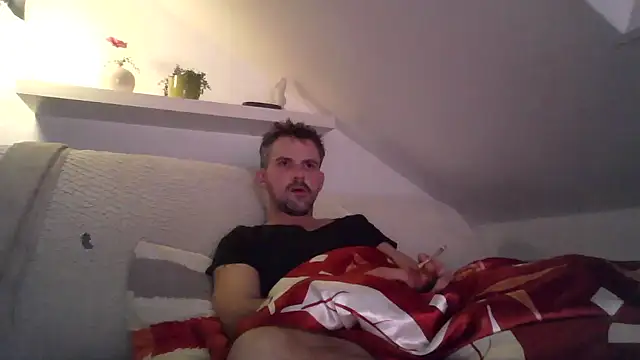 Snapshot of Cambitchboy chatting on February 18, 2026, 10:50 pm Cambitchboy online show from February 18, 2026, 10:50 pm