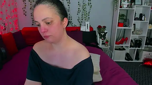 DarlingMilf online show from March 6, 2026, 7:09 pm