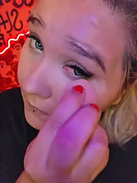 Laura takint online show from October 10, 2025, 9:26 pm