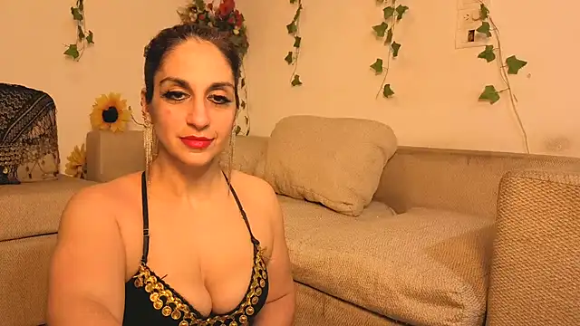 Snapshot of Bellydancerhot chatting on July 16, 2026, 6:32 am Bellydancerhot online show from July 16, 2026, 6:32 am